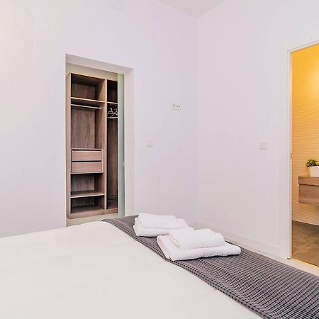 מדריד Apartment With Balconies In La Latina By Batuecas מראה חיצוני תמונה